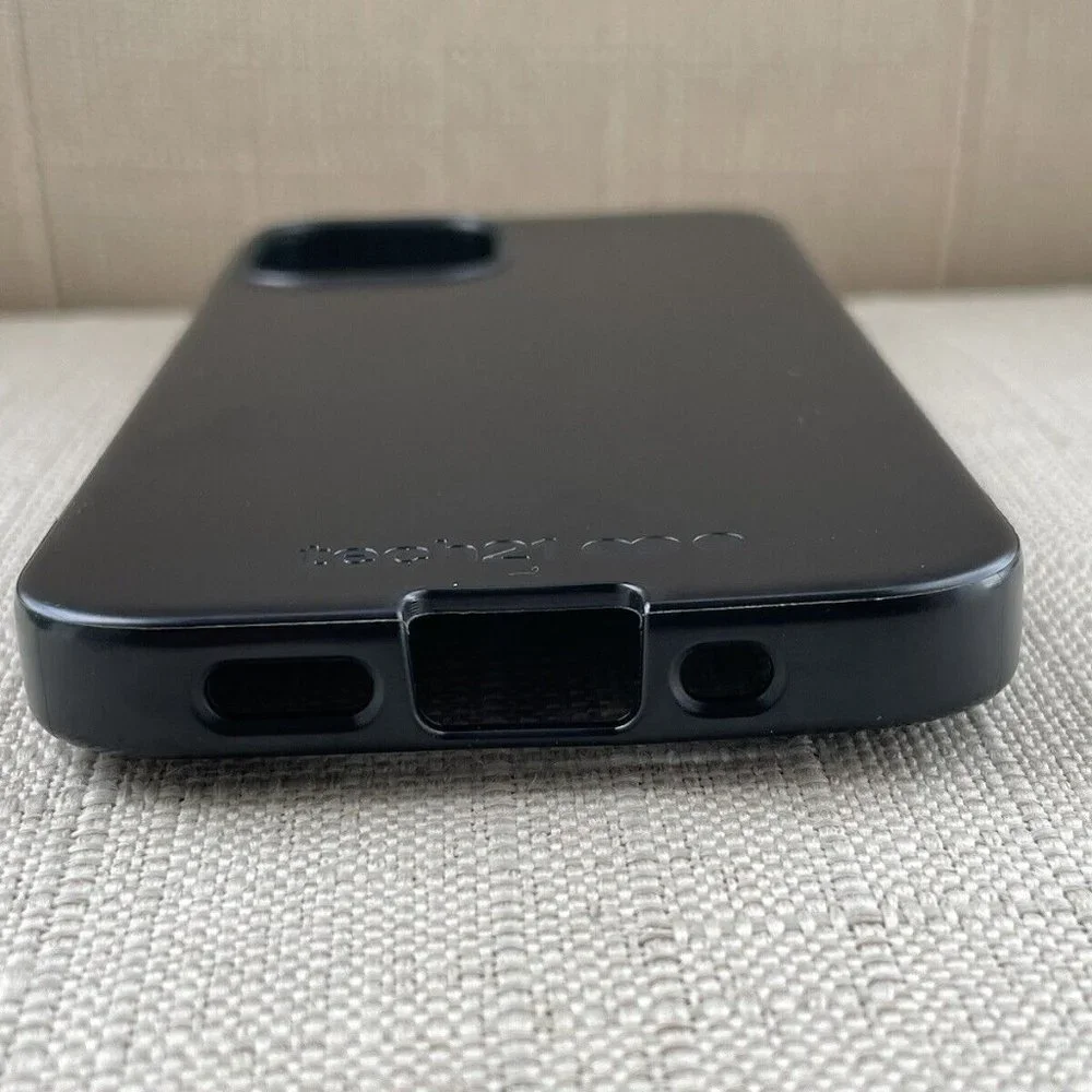 Tech21 Phone Case For iPhone 12 Mini Black Back Fitted Case New - Picture 5 of 10